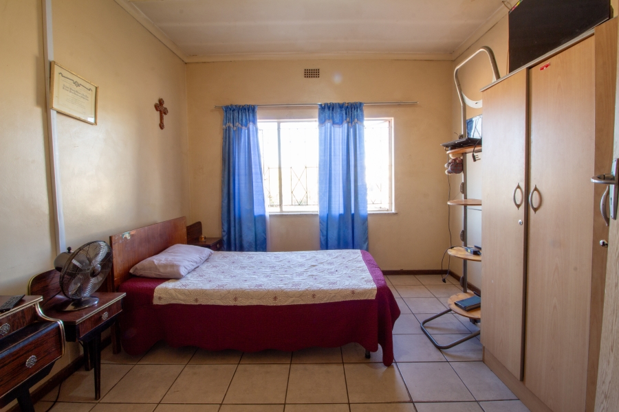 3 Bedroom Property for Sale in Lemoendraai Northern Cape